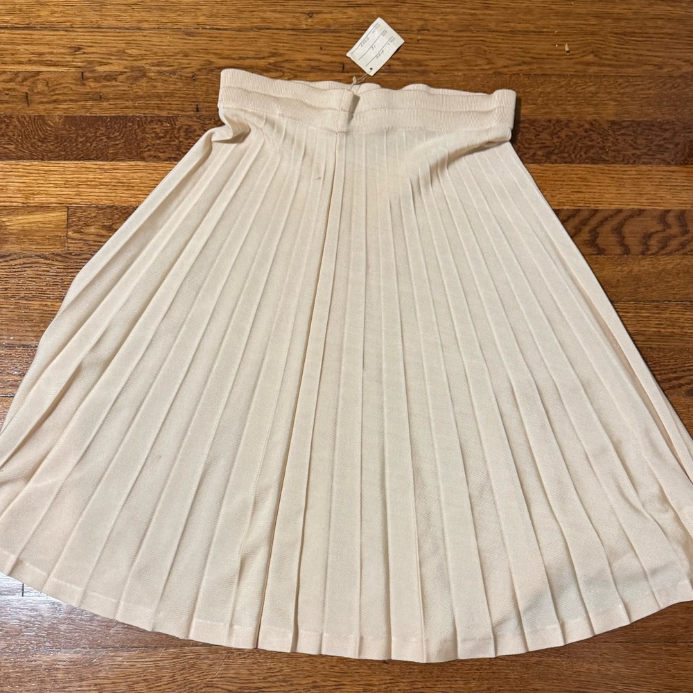 VINTAGE NWT Maglieria Di Lusso 100% Silk Pleated Saks Fifth Avenue Skirt size 12